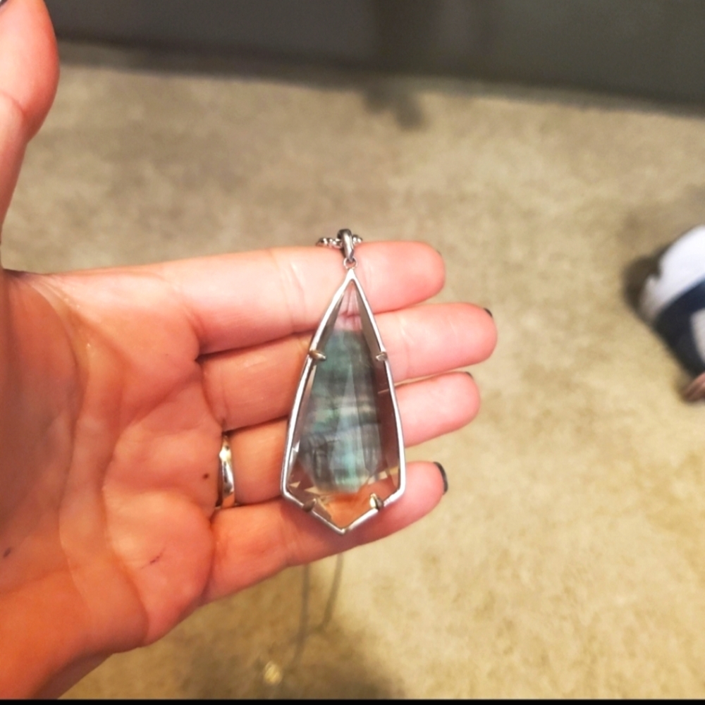 Kendra Scott Silver Necklace with Black Mother Of Pearl